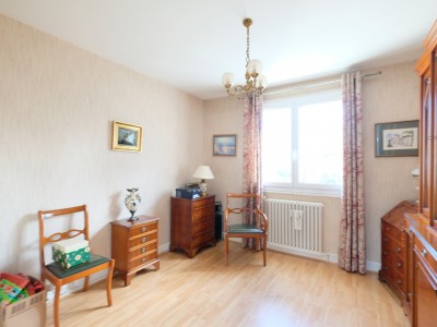 APPARTEMENT T4 A VENDRE - ST ETIENNE FAURIEL - 66.57 m2 - 90000€