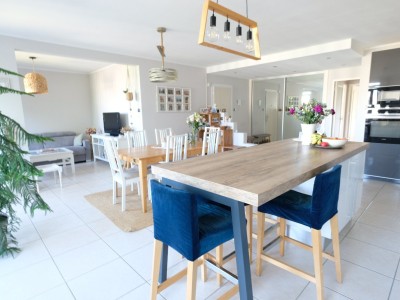 APPARTEMENT T4 A VENDRE - ST ETIENNE FAURIEL - 88.77 m2 - 145000€