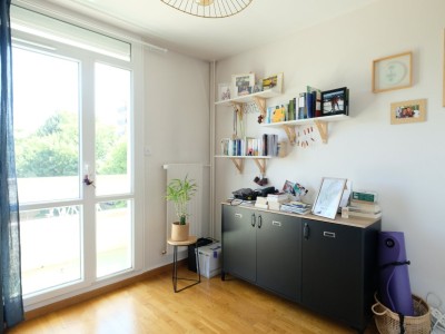 APPARTEMENT T4 A VENDRE - ST ETIENNE FAURIEL - 88.77 m2 - 145000€