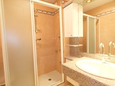 APPARTEMENT T4 A VENDRE - ST ETIENNE FAURIEL - 74.33 m2 - 109 000 €