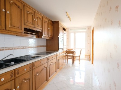APPARTEMENT T4 A VENDRE - ST ETIENNE FAURIEL - 74.33 m2 - 109 000 €