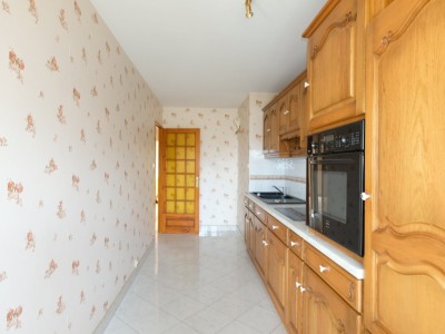 APPARTEMENT T4 A VENDRE - ST ETIENNE FAURIEL - 74.33 m2 - 109 000 €