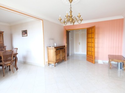 APPARTEMENT T4 A VENDRE - ST ETIENNE FAURIEL - 74.33 m2 - 109 000 €