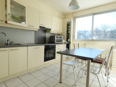 APPARTEMENT T4 A VENDRE - ST ETIENNE FAURIEL - 91.65 m2 - 169�000�&euro;