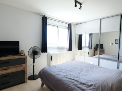 APPARTEMENT T4 A VENDRE - ST ETIENNE FAURIEL - 90.23 m2 - 175 000 €