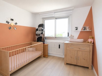 APPARTEMENT T4 A VENDRE - ST ETIENNE FAURIEL - 90.23 m2 - 175 000 €
