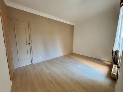 APPARTEMENT T4 A VENDRE - ST ETIENNE FAURIEL - 93 m2 - 260 000 €