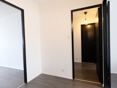 APPARTEMENT T4 A VENDRE - ST ETIENNE LA MÉTARE - 76.31 m2 - 72 000 €