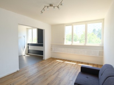 APPARTEMENT T4 A VENDRE - ST ETIENNE LA MÉTARE - 73.86 m2 - 62 000 €