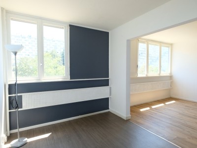 APPARTEMENT T4 A VENDRE - ST ETIENNE LA MÉTARE - 73.86 m2 - 62 000 €