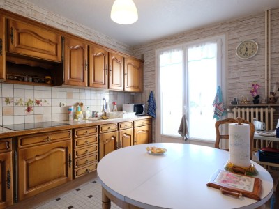 APPARTEMENT T4 A VENDRE - ST ETIENNE LA TERRASSE - 68.83 m2 - 83�000�&euro;