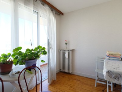 APPARTEMENT T4 A VENDRE - ST ETIENNE LA TERRASSE - 68.83 m2 - 83�000�&euro;