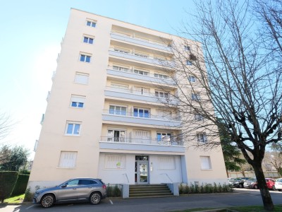 APPARTEMENT T4 A VENDRE - ST ETIENNE LA TERRASSE - 68.83 m2 - 83�000�&euro;