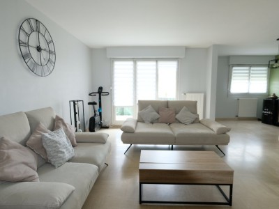 APPARTEMENT T4 A VENDRE - ST ETIENNE MONTPLAISIR - 81.14 m2 - 135000€