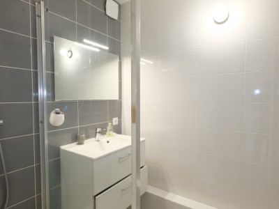 APPARTEMENT T4 A VENDRE - ST ETIENNE MONTPLAISIR - 81.14 m2 - 135000€