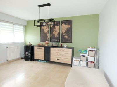 APPARTEMENT T4 A VENDRE - ST ETIENNE MONTPLAISIR - 81.14 m2 - 135000€