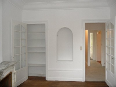 BELLEVUE A LOUER - ST ETIENNE BELLEVUE - 129 m2 - 846 € charges comprises par mois