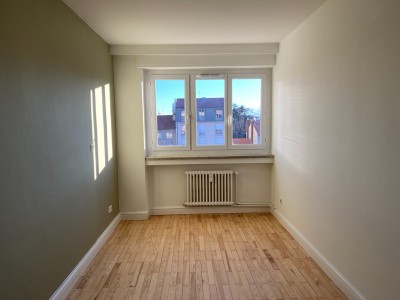 CITE DU DESIGN A LOUER - ST ETIENNE BERGSON - 114.78 m2 - 910 &euro; charges comprises par mois