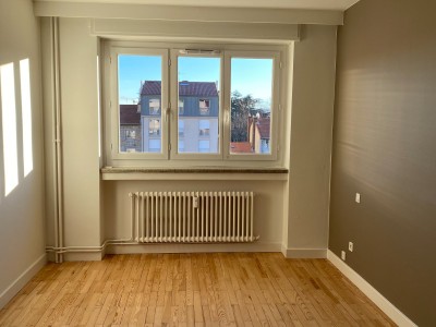 CITE DU DESIGN A LOUER - ST ETIENNE BERGSON - 114.78 m2 - 910 &euro; charges comprises par mois