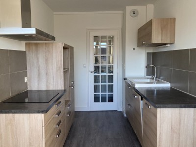 CITE DU DESIGN A LOUER - ST ETIENNE BERGSON - 114.78 m2 - 910 &euro; charges comprises par mois