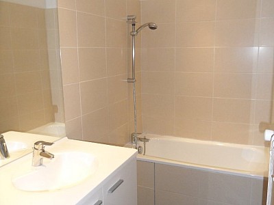 APPARTEMENT T5 A LOUER - ST ETIENNE CENTRE VILLE - 140.41 m2 - 1010€ charges comprises par mois