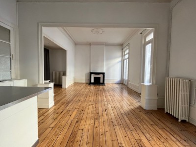 APPARTEMENT T5 A LOUER - ST ETIENNE CENTRE VILLE - 116 m2 - 895 € charges comprises par mois