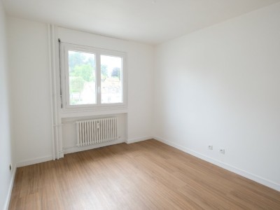 APPARTEMENT T4 A LOUER - ST ETIENNE FAURIEL - 111 m2 - 1060€ charges comprises par mois