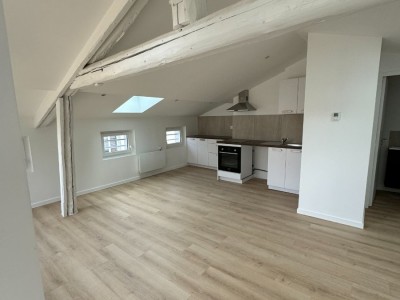 APPARTEMENT T5 A LOUER - ST ETIENNE HYPER CENTRE - 114.87 m2 - 1195€ charges comprises par mois