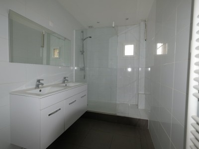 APPARTEMENT T5 A LOUER - ST ETIENNE LA TERRASSE - 122,09 m2 - 1100 € charges comprises par mois