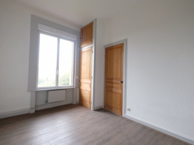 APPARTEMENT T5 A LOUER - ST ETIENNE LA TERRASSE - 122,09 m2 - 1100 € charges comprises par mois