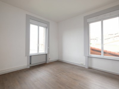 APPARTEMENT T5 A LOUER - ST ETIENNE LA TERRASSE - 122,09 m2 - 1100 € charges comprises par mois