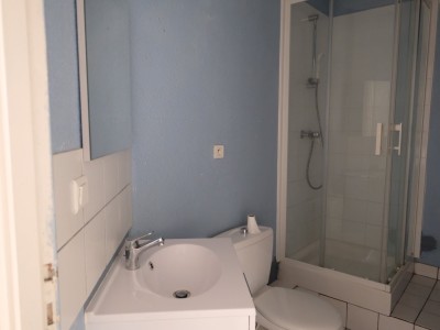 APPARTEMENT T5 A LOUER - ST ETIENNE PREFECTURE - 158 m2 - 970�&euro; charges comprises par mois