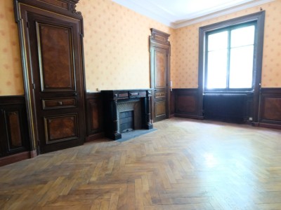 APPARTEMENT T5 A VENDRE - ST ETIENNE BADOUILLÈRE - 155.07 m2 - 89 000 &euro;