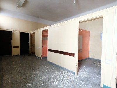 APPARTEMENT T5 A VENDRE - ST ETIENNE BADOUILLÈRE - 155.07 m2 - 89 000 &euro;