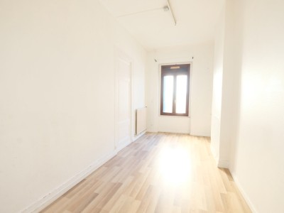 APPARTEMENT T5 A VENDRE - ST ETIENNE BELLEVUE - 104 m2 - 85000€