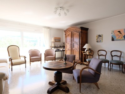 APPARTEMENT T5 A VENDRE - ST ETIENNE BELLEVUE - 110 m2 - 119000€