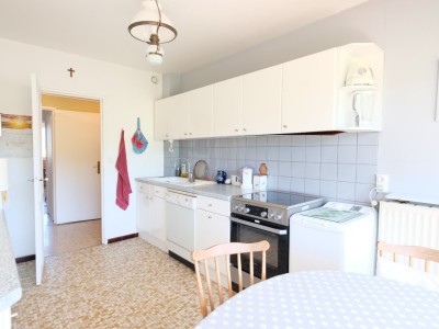 APPARTEMENT T5 A VENDRE - ST ETIENNE BELLEVUE - 110 m2 - 119000€