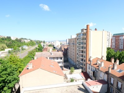 APPARTEMENT T5 A VENDRE - ST ETIENNE BELLEVUE - 110 m2 - 119000€