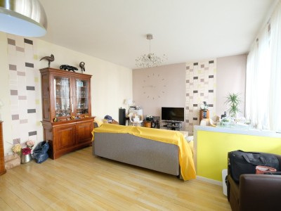 APPARTEMENT T5 - ST ETIENNE BERGSON - 101,94 m2 - 180000 €
