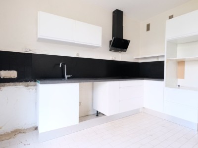APPARTEMENT T5 A VENDRE - ST ETIENNE BERGSON - 111.2 m2 - 145 000 €