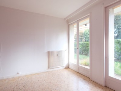 APPARTEMENT T5 A VENDRE - ST ETIENNE BERGSON - 111.2 m2 - 145 000 €
