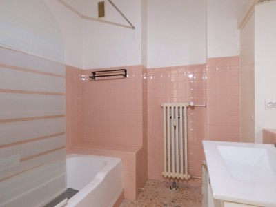 APPARTEMENT T5 A VENDRE - ST ETIENNE BERGSON - 111.2 m2 - 145 000 €