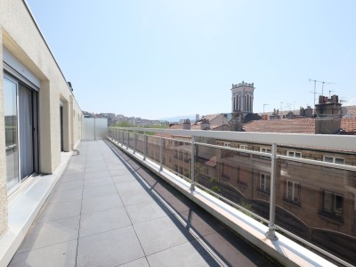 APPARTEMENT T5 A VENDRE - ST ETIENNE CENTRE VILLE - 139,86 m2 - 320000 €