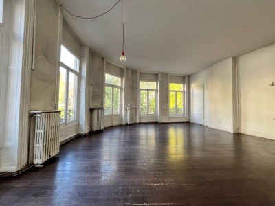 APPARTEMENT T5 A VENDRE - ST ETIENNE BADOUILLRE - 145.8 m2 - 175000€