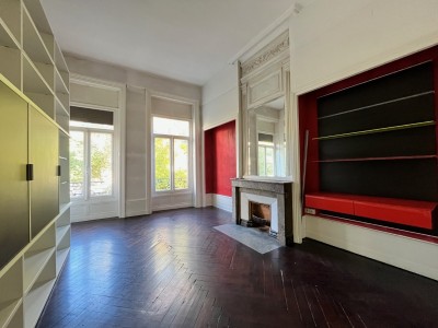 APPARTEMENT T5 A VENDRE - ST ETIENNE BADOUILLRE - 145.8 m2 - 175000€