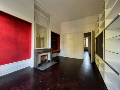 APPARTEMENT T5 A VENDRE - ST ETIENNE BADOUILLRE - 145.8 m2 - 175000€