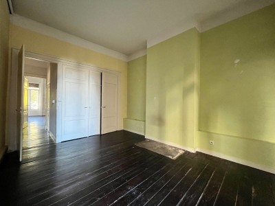 APPARTEMENT T5 A VENDRE - ST ETIENNE BADOUILLRE - 145.8 m2 - 175000€