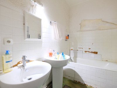 APPARTEMENT T5 A VENDRE - ST ETIENNE CENTRE VILLE - 152.85 m2 - 176000€