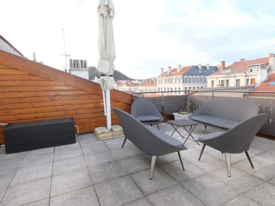 APPARTEMENT T5 A VENDRE - ST ETIENNE CENTRE VILLE - 147 m2 - 299000€