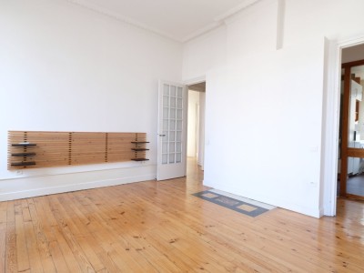 APPARTEMENT T5 A VENDRE - ST ETIENNE CENTRE VILLE - 124.07 m2 - 219�000�&euro;